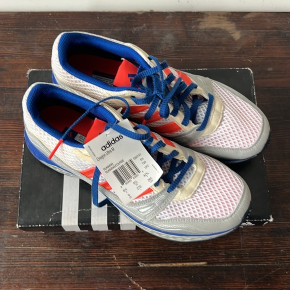 NWT ADIDAS Oregon Ultra Running Shoes Mens size 9 - Picture 2 of 6